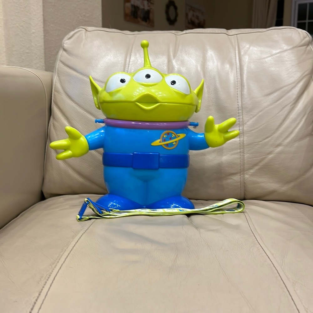 Toy story popcorn, bucket